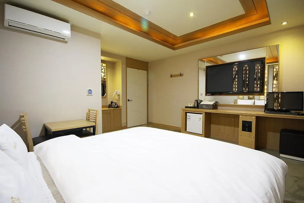 Hotel Oz Oncheonjang 부산광역시