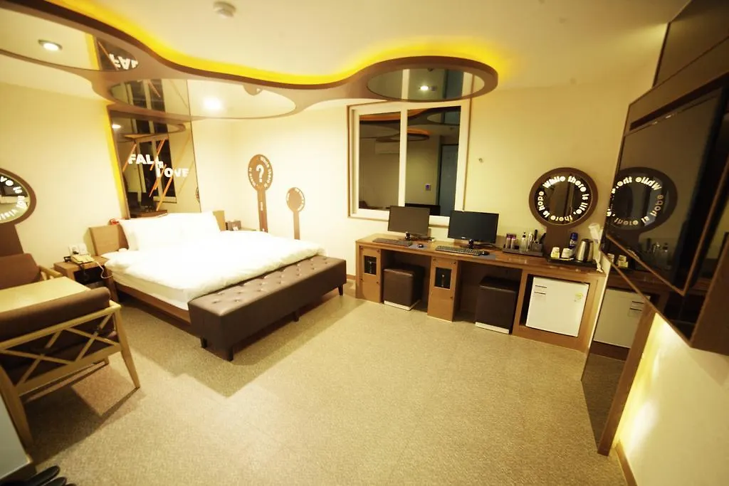 Hotel Oz Oncheonjang 부산광역시 모텔