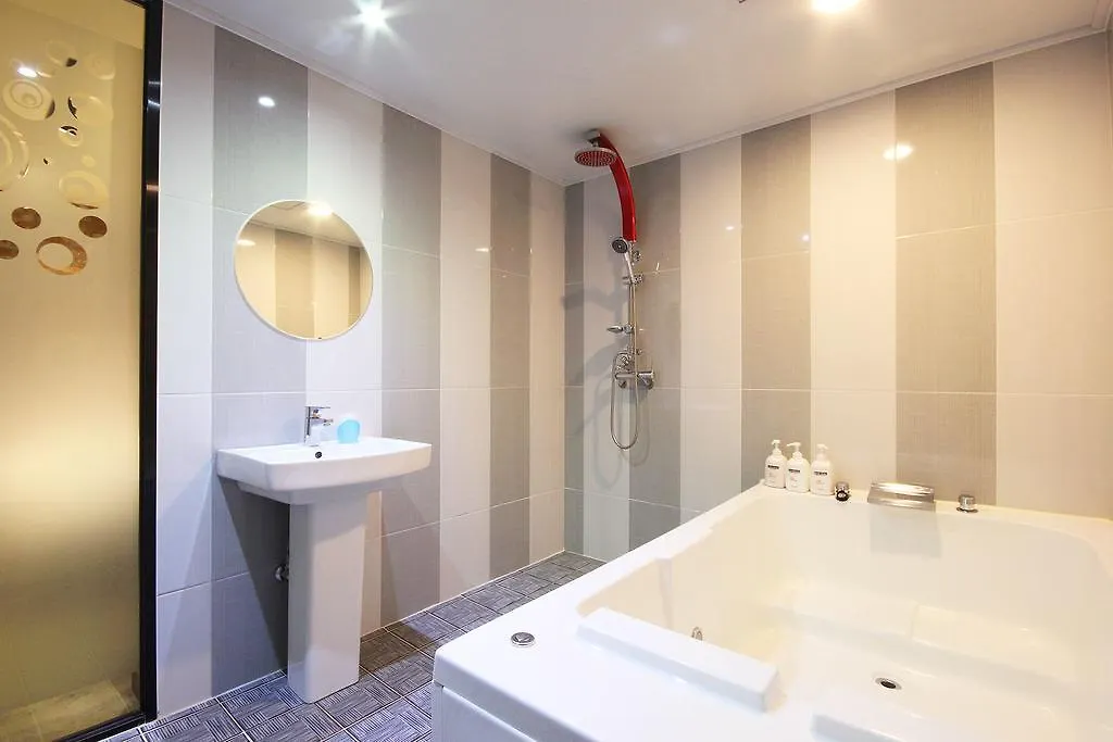 Hotel Oz Oncheonjang 釜山広域市 モーテル