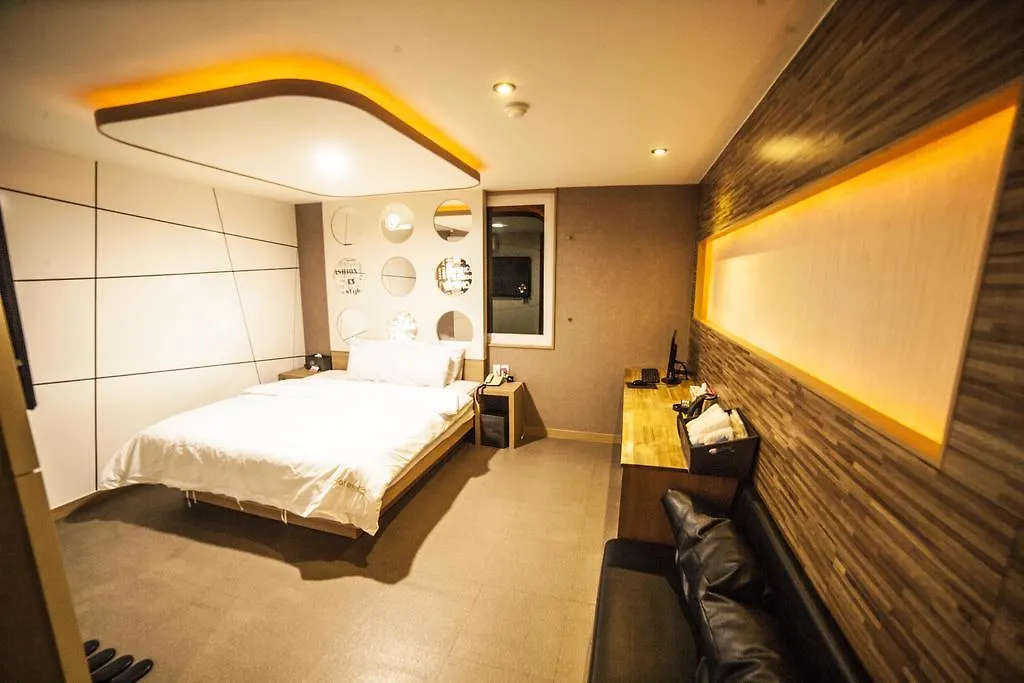 Hotel Oz Oncheonjang 釜山広域市 モーテル