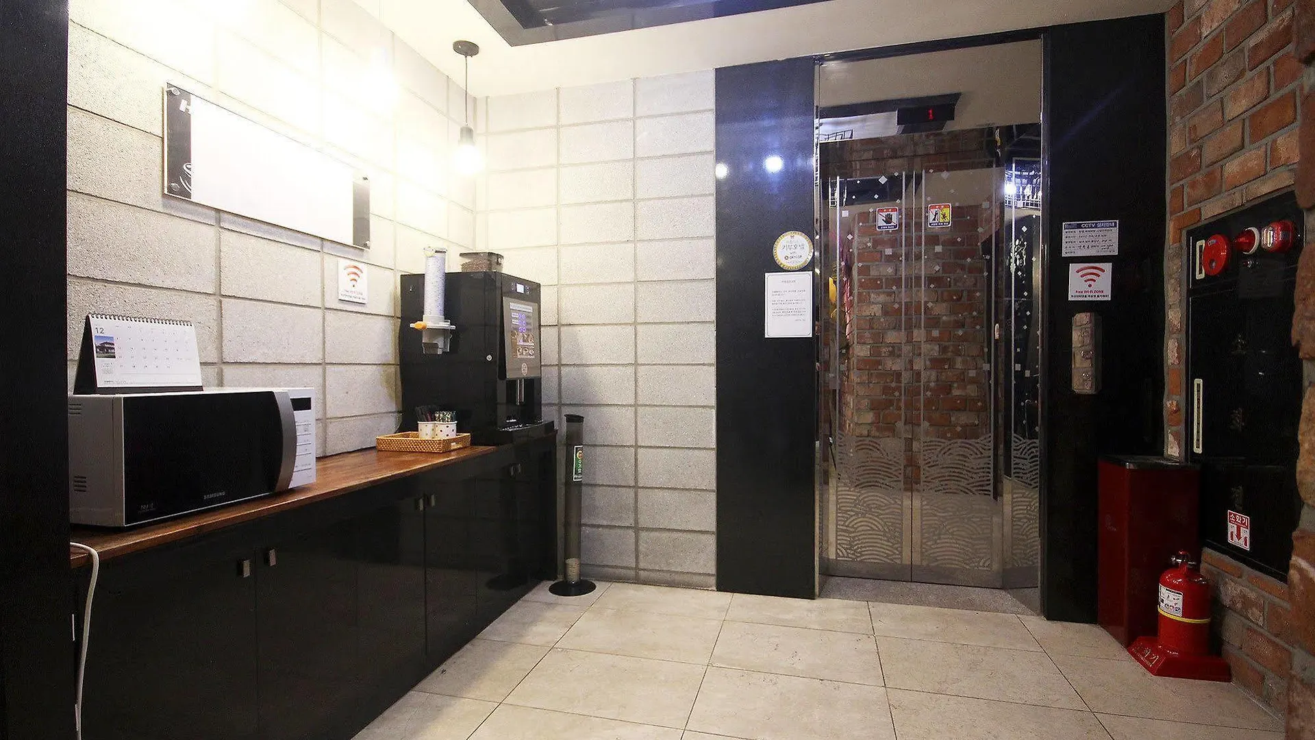 Hotel Oz Oncheonjang 釜山広域市 3*,  韓国