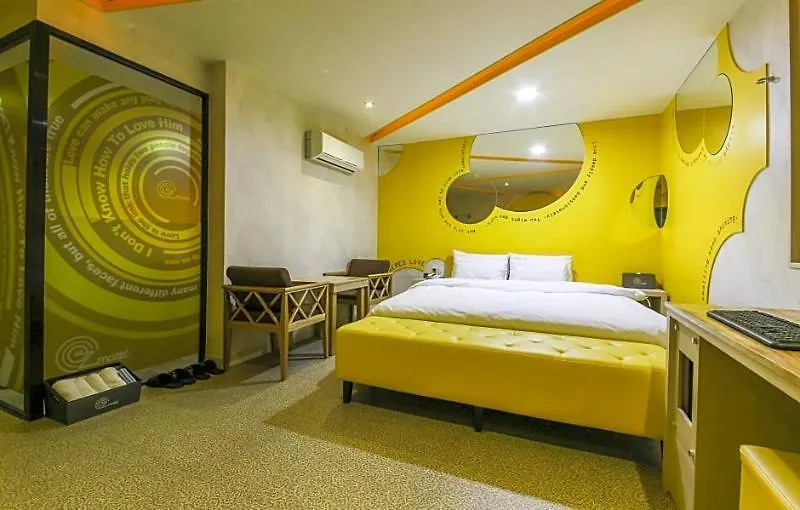 Hotel Oz Oncheonjang 釜山広域市