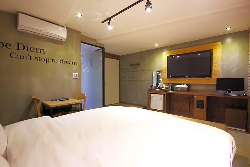 Hotel Oz Oncheonjang 釜山広域市 3*,  韓国